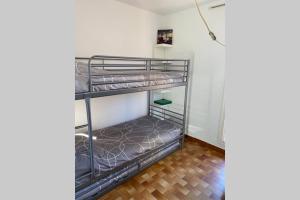 Appartements Les Emeraudes : photos des chambres