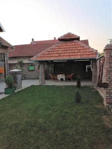 Kućerak X