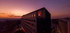 Radisson RED Hotel Johannesburg Rosebank