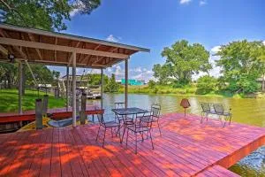 Cedar Creek Reservoir Home with Deck and Dock - Trinidad