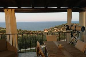 The refuge on the sea... img9