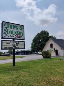 Town and Country INN