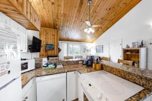 Driftwood Villa - 259