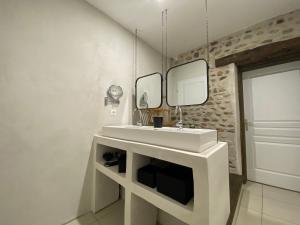 Appartements Orangerie de Cardet - Apartment Le Murier : photos des chambres