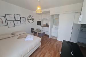 Appartements Le Poulorio 9 - Studio - Proche Gare By Locly : photos des chambres