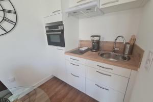 Appartements Le Poulorio 9 - Studio - Proche Gare By Locly : photos des chambres
