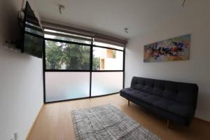 Increible Loft frente al WTC, Napoles