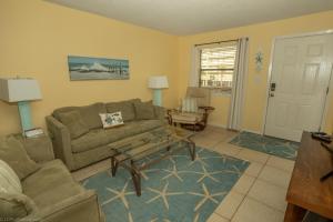 Three-Bedroom Apartment room in Venus 218 condo