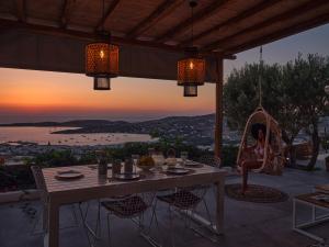 Infinity sea view cosy villa with private pool