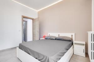 LA BELLA VISTA BARI Sea View Terrace Flat