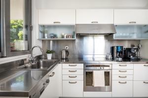 Villa Syndriani - 5 Bedroom Villa