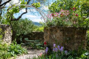 B&B / Chambres d'hotes Le Jardin de Mazan : photos des chambres