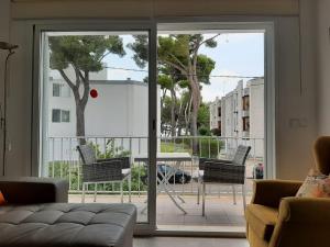 Apartment Assimetric - Only 100m to Beach