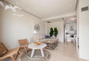 Hanioti suite maisonette in front of the sea