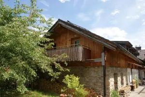 Rustikale und grosszügige Ferienwohnung - Řetenice