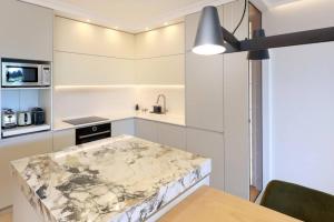 Marena - Trees to Seas Luxury Escape