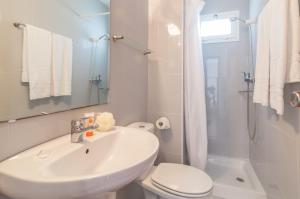 Three-Bedroom Apartment (8 People) room in Pierre & Vacances Comarruga