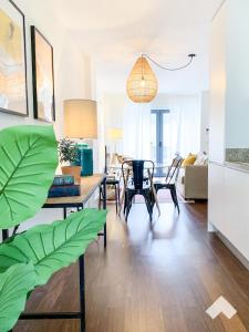 The Wondrous Central Apartment