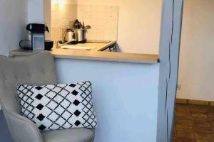 MIPIM Rue Montaigne, 200m Palais des festivals