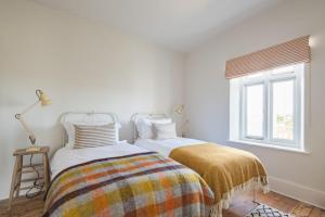 East Cottage by Bloom Stays
