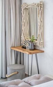 Laia Seafront Luxury Apartments