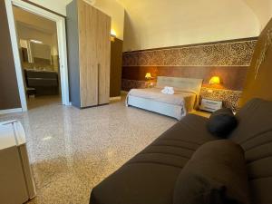 CconfortHotels R&B Central Rooms