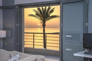 Coast Suite-Luxury Central Beach House