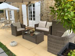 Appartements Amity. Exclusive poolside garden apartment : photos des chambres