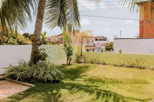 Casa com Piscina e Churrasqueira Cotovelo by Qavi