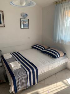 One bedroom apartment with terrace and seaview - B