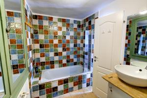 Ultracentral Cozy Apartment on Calea Victoriei with Amazing View