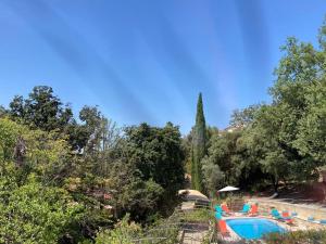 B&B / Chambres d'hotes Domaine La Tour - SPA - Jacuzzi - Sauna - Massage - 4 SAISONS - Piscine Chauffee Toute l'annee - Heated POOL - 800m City Centre Nyons : photos des chambres