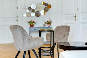 Ultracentral Cozy Apartment on Calea Victoriei with Amazing View