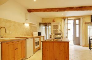 Maisons de vacances Maison confortable a Villeneuve-les-Avignon, plancha incluse : photos des chambres
