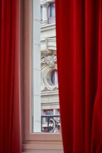 Hotels LOGIS Hotel Du Theatre : photos des chambres