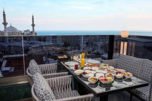 Beethoven Senfoni Hotel