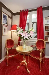 LOGIS Hôtel Du Théâtre - Mazières-de-Touraine