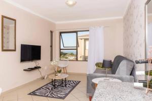 Sun n Surf Sunny and spotless 1 bedroom apartment