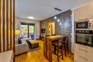 Vila Pekovic Green, Pine Trees View 2 Bedrooms Apartment