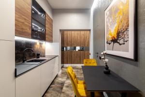 Dream apartament on Drahomanova street