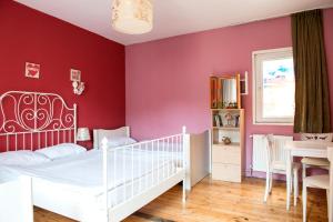 Cheers Midtown Hostel