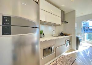 Mario Guilherme - Apto - 301 - Lindo apartamento condomínio de alto padrão com piscina e academia.