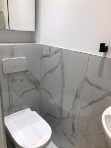 Studio contemporain à Cannes avec terrasse et parking - 35 m²