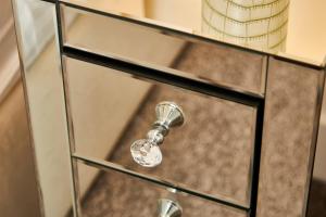 Deluxe City Centre Apt Free Parking River View Balcony