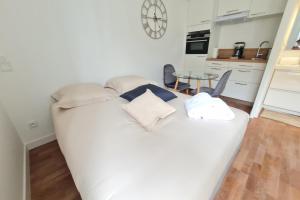 Appartements Le Poulorio 6 - Studio - Proche Gare By Locly : photos des chambres