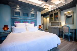 Phòng Giường Đôi Nhìn Ra Biển (Double Room with Sea View)