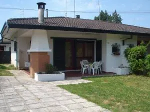 Villa with private garden by the sea - Caorle