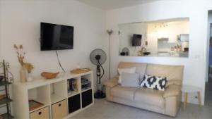 CANNES plage 2mn45m2vue merinernetclimparking privé