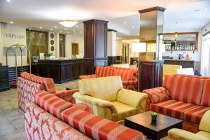 Parklands Hotel & Pool