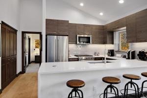 Timberfalls 1905 Condo